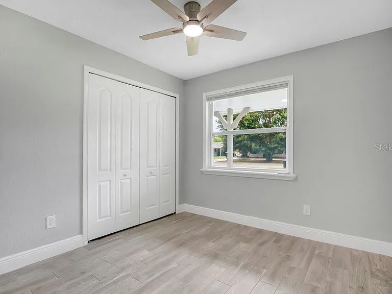 2115 Messina Ave — Photo 18