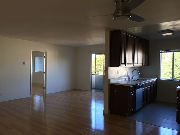 4th image of 1476 S Shenandoah St APT 301