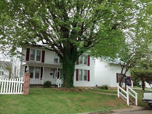 1st image of 2314 Walnut Ave