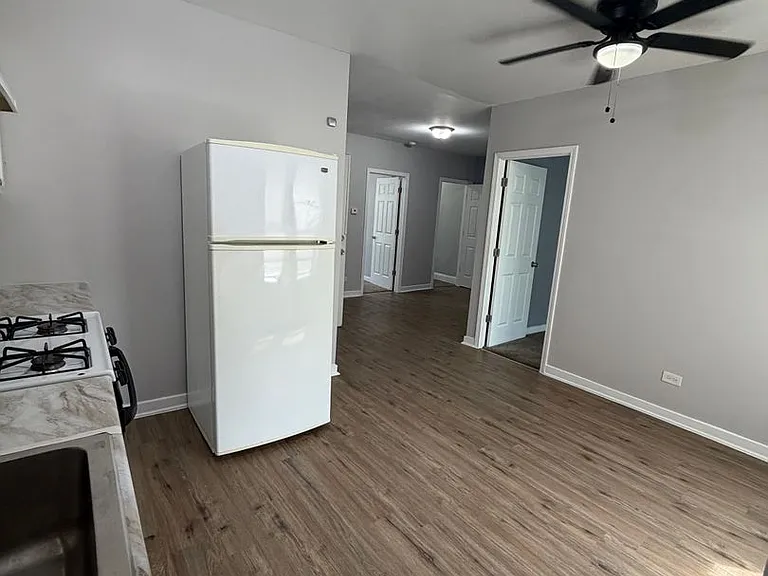 7000 S Stewart Ave — Photo 17