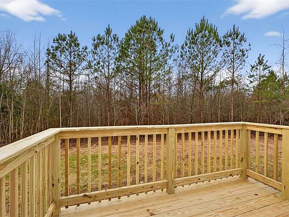 5th image of 329 Brook Rd