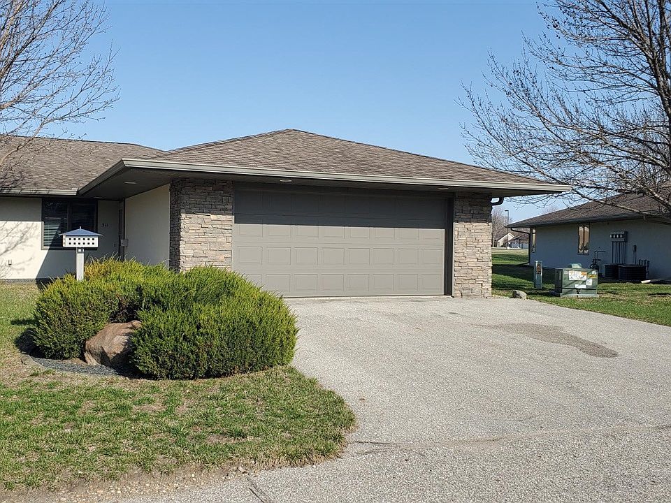 1st image of 511 River Bend Ct #511