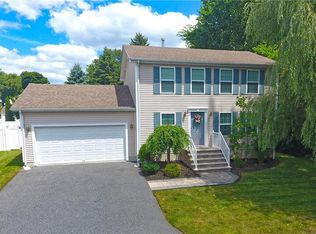 68 Governor St, Cumberland, RI 02864