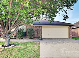 10469 Fossil Hill Dr, Fort Worth, TX 76131