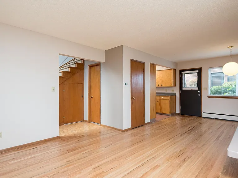 2504 N Rosa Parks Way — Photo 27