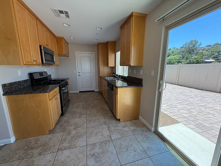 8711 Winter Gardens Blvd — Photo 5