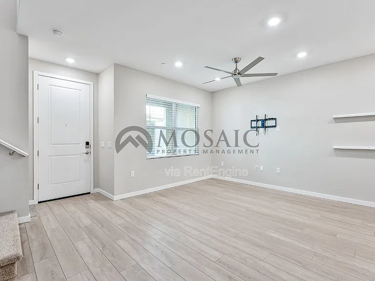 778 E Harper St #103 — Photo 5
