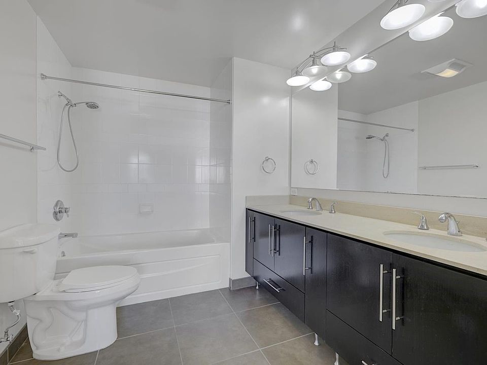1st image of 88 E San Fernando St Unit 905