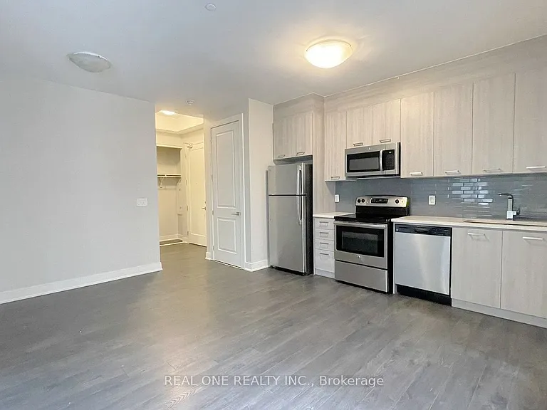 150 Main St W #310 — Photo 7