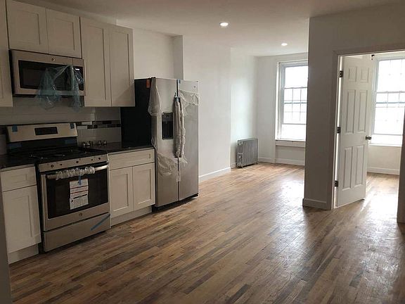 4th image of 1263 Herkimer St APT 3