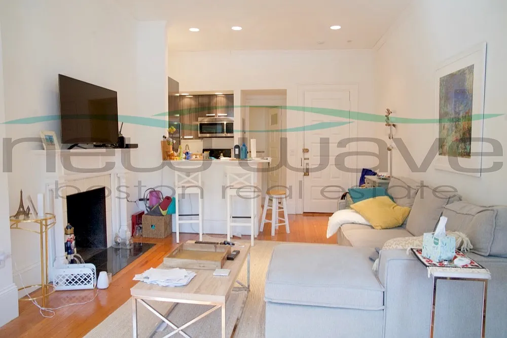 1 bed, 550 sqft, $3,200 — Photo 3