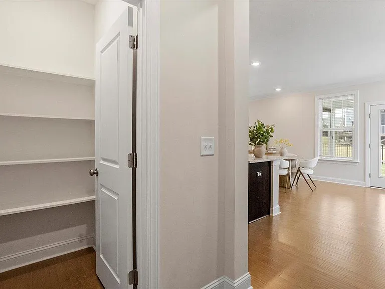 1829 Knights Crest Way — Photo 16