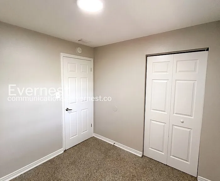 4207 E Sandalwood Cir S — Photo 14