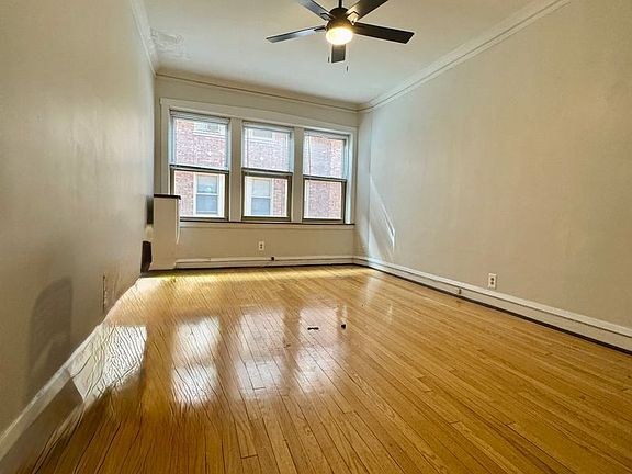 4th image of 7665-69 N Sheridan Rd #1J