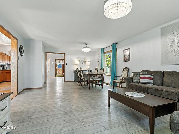 Nelson_250617_75ave_Yakima_07>