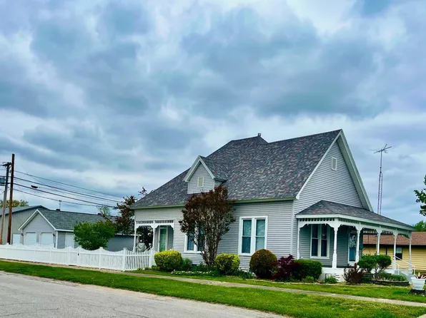 401 2nd St, Carmi, IL 62821