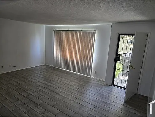 2 bed, 1100 sqft, $2,950 — Photo 3