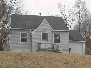 2312 Idaho St, Waterloo, IA 50707