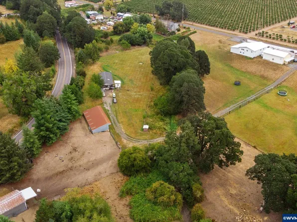 17951 NE Stillers Mill Rd, Yamhill, OR 97148