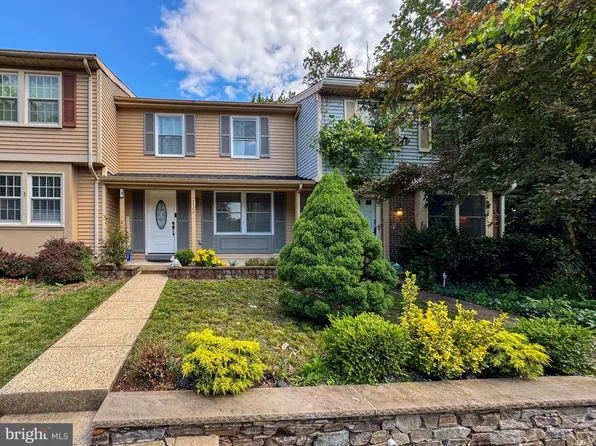 12306 Quail Woods Dr, Germantown, MD 20874