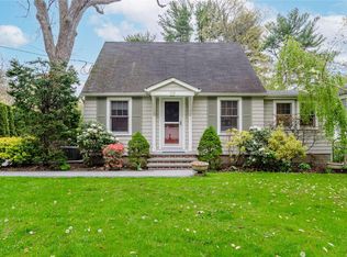 110 Wells Rd, Northport, NY 11768