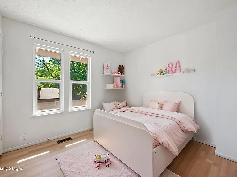 8758 E Roundtree Ave — Photo 14