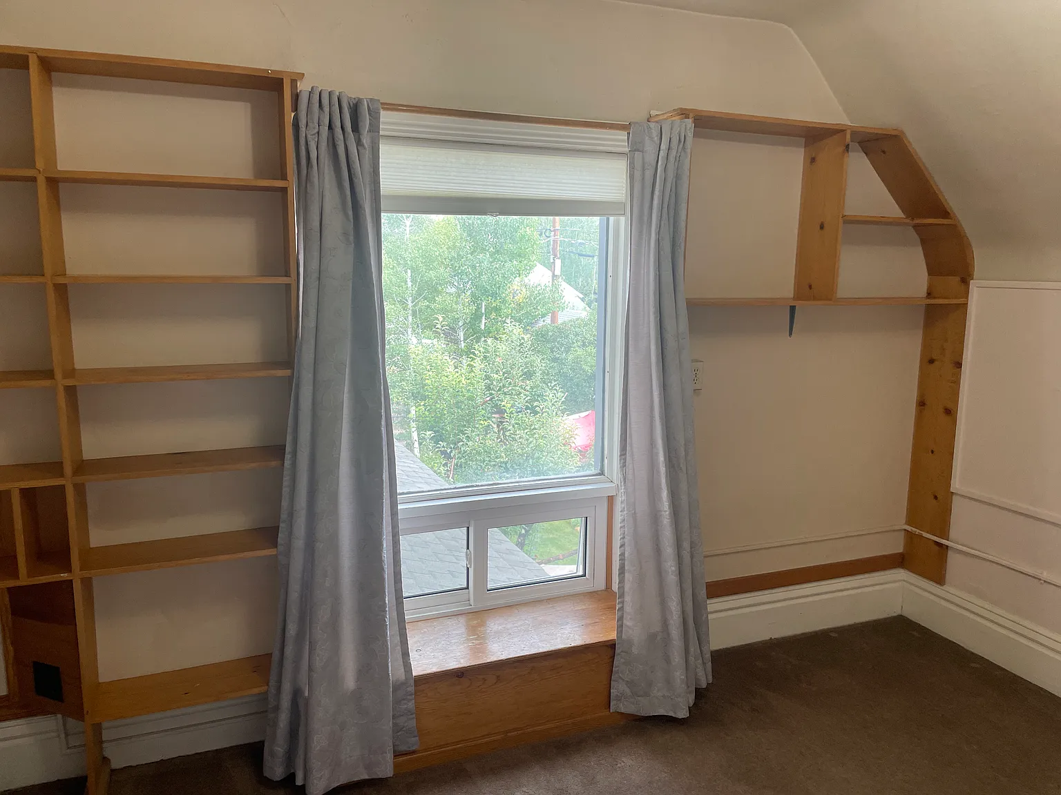 2 bed, 800 sqft, $1,200 — Photo 1