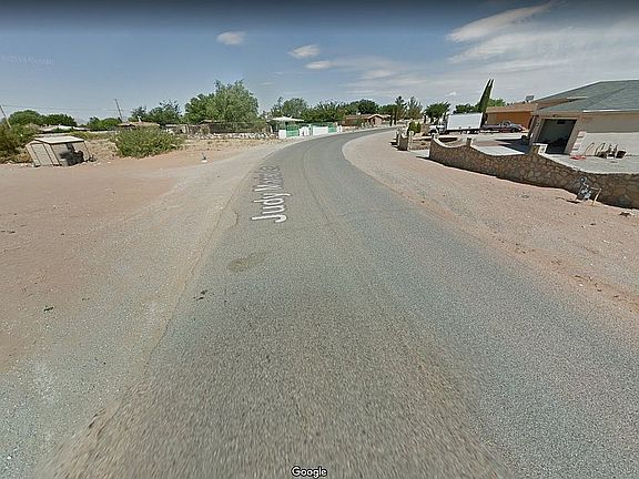 3rd image of 3821 Judy Marie Ln