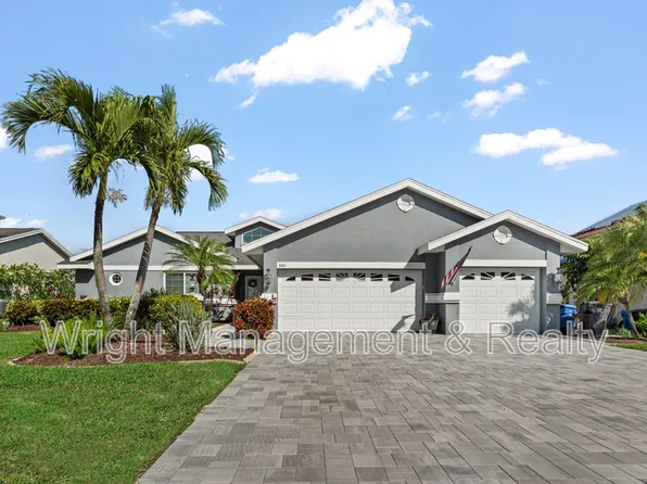 6611 Surfside Blvd, Apollo Beach, FL 33572