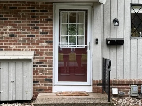 253 West Street #3, Southington, CT 06489