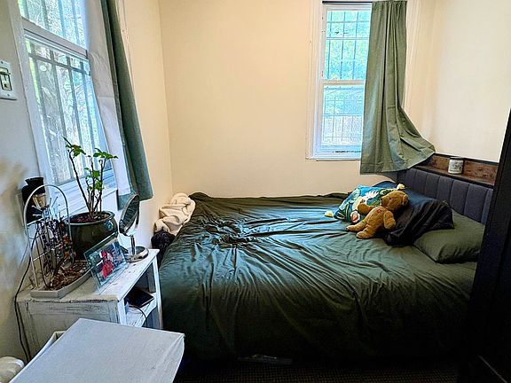 4th image of 631 Carroll St #1