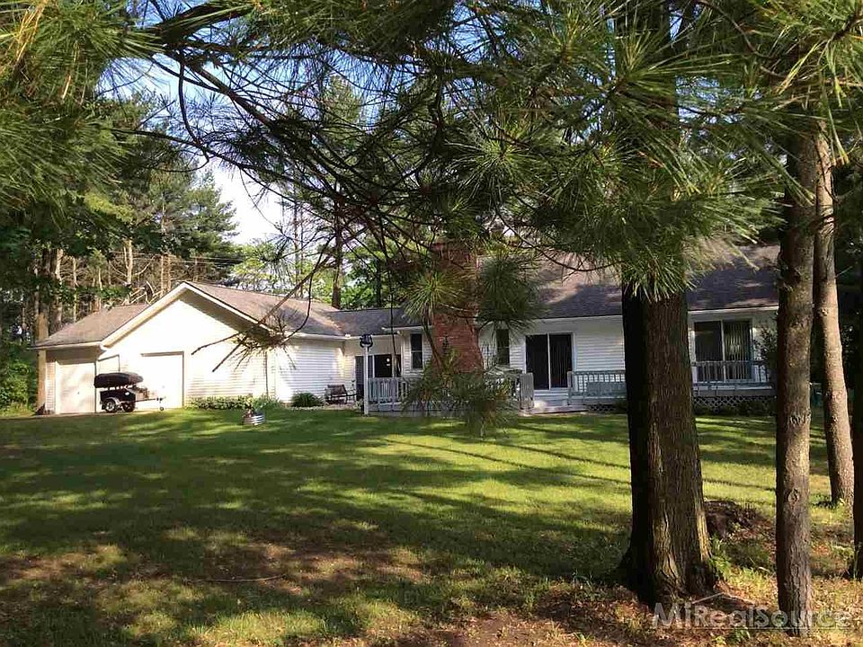 18775 Armada Ridge Rd Armada MI 48005 Zillow