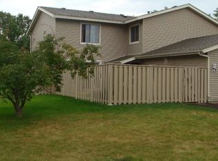 1062 Carmel Ct, Shoreview, MN 55126