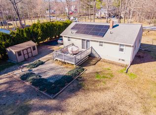 5 Mortimer Rd, Moosup, CT 06354