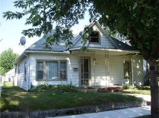 1824 Garfield Ave, Terre Haute, IN 47804