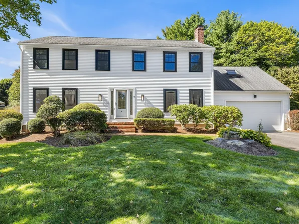8 Lantern Ln, Shrewsbury, MA 01545