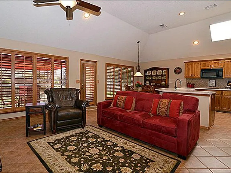 316 Stone Creek Dr — Photo 15