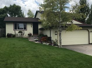 5401 Independence Dr, Cheyenne, WY 82001