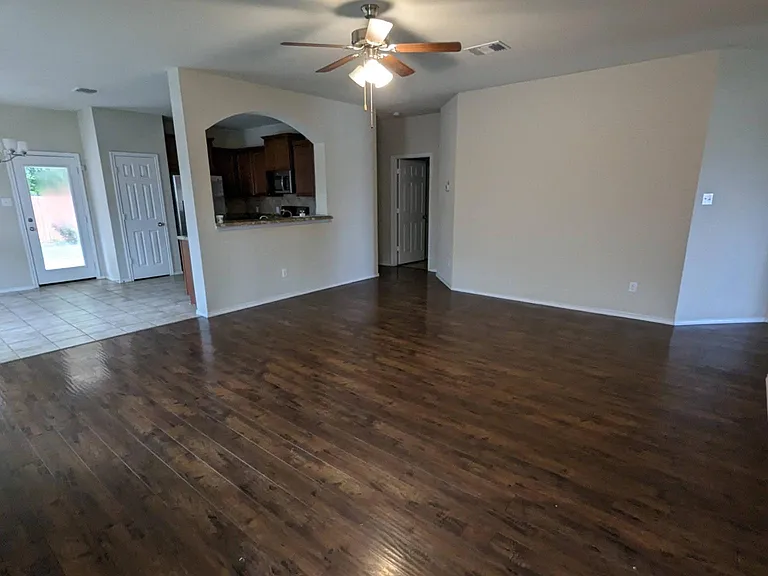 6627 Ambrose Cir — Photo 27