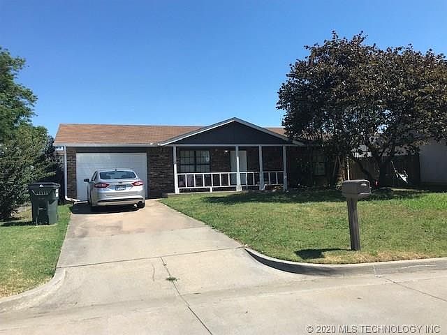 2nd image of 11613 E 84th Ct N
