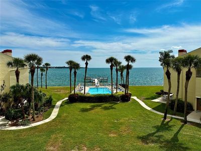 7510 Sunshine Skyway Ln S APT 207, Saint Petersburg, FL, 33711