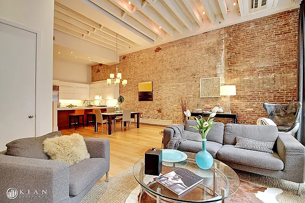 Rented by Kian Realty | media 79