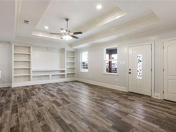 4th image of 8626 Palmetto St