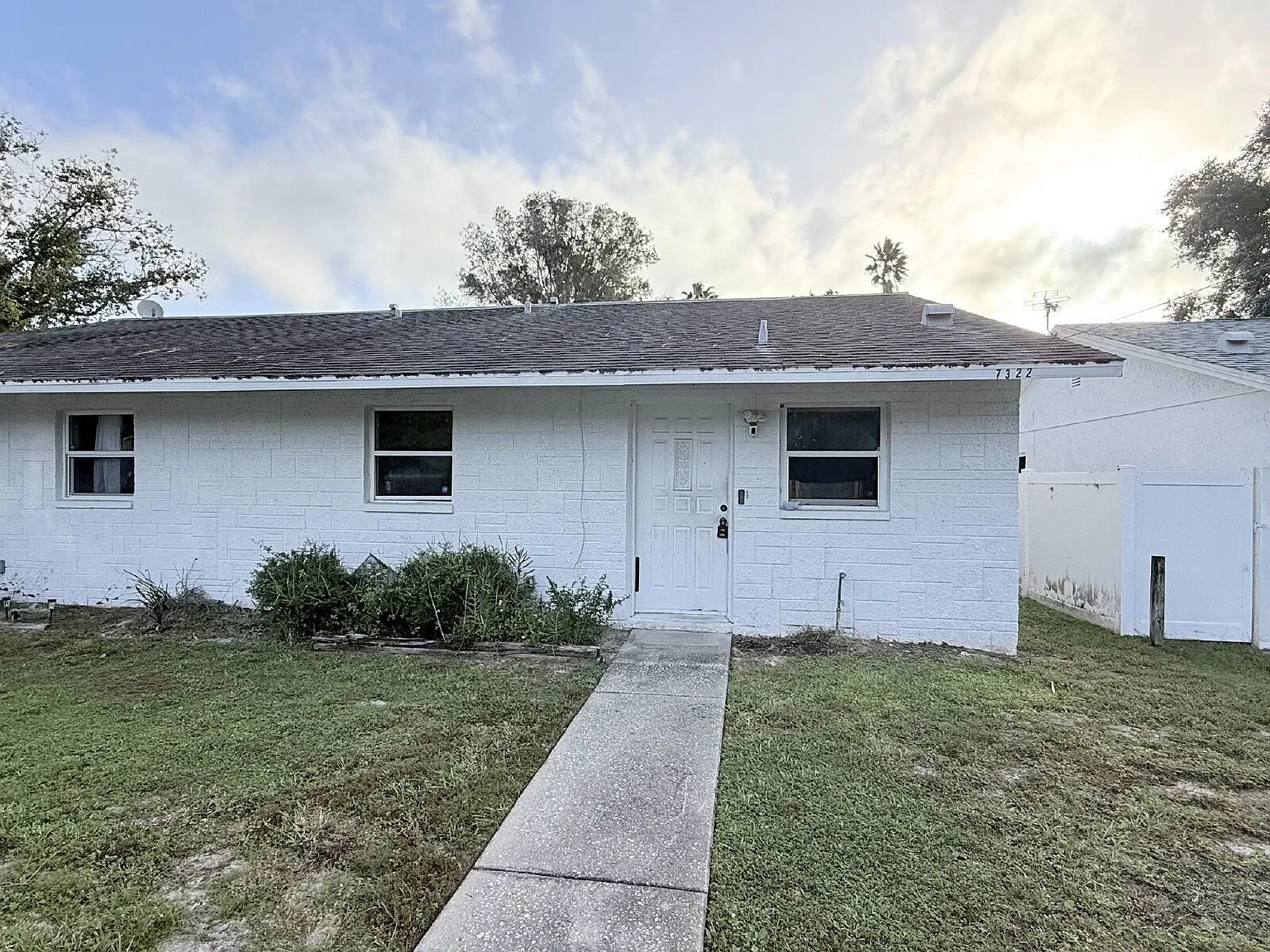 2 bed, 1.0 bath, 880 sqft, $1,200 — Photo 1