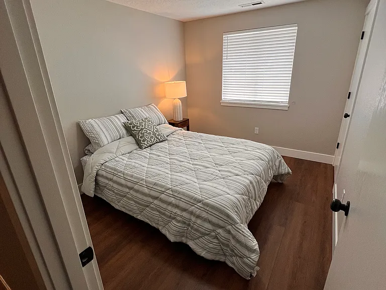 1815 Skyline Ct S — Photo 5