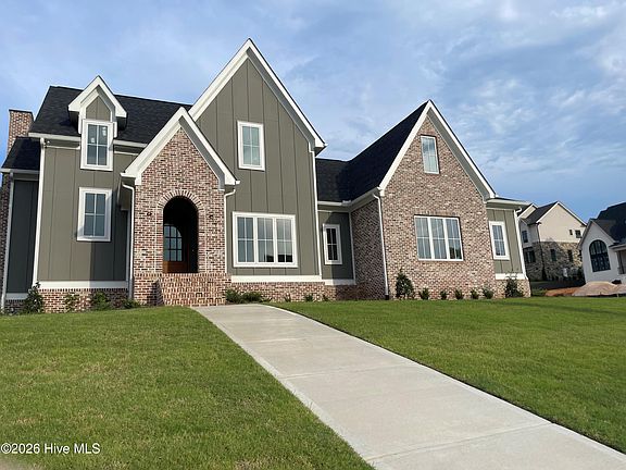 2nd image of 880 Audubon Way