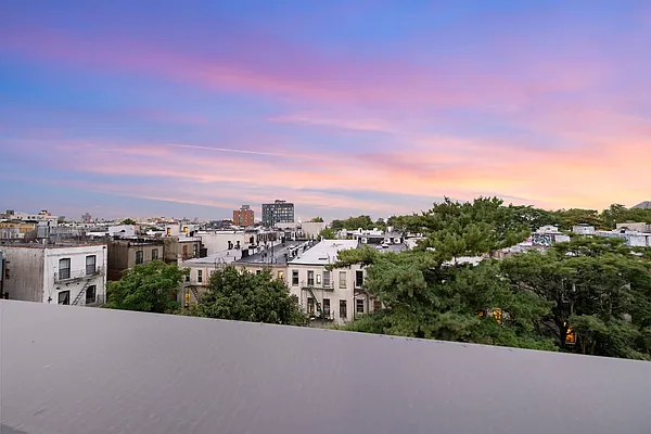 Rented by Skyhigh Realty NYC LLC | media 18