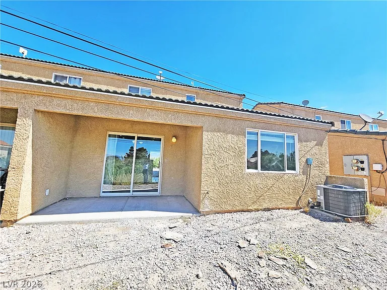 1080 S Karen Ct #3 — Photo 15