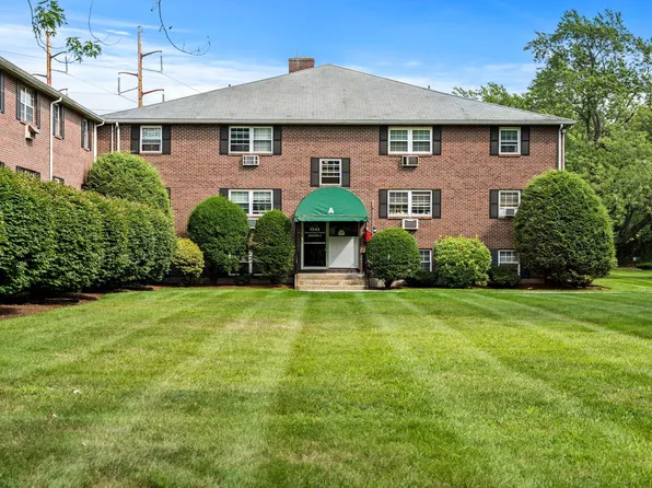 96 Richardson Rd #A5, North Chelmsford, MA 01863
