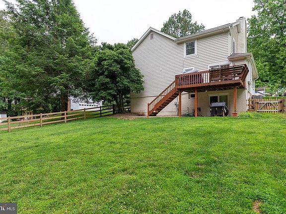 4th image of 7379 Victoria Dr